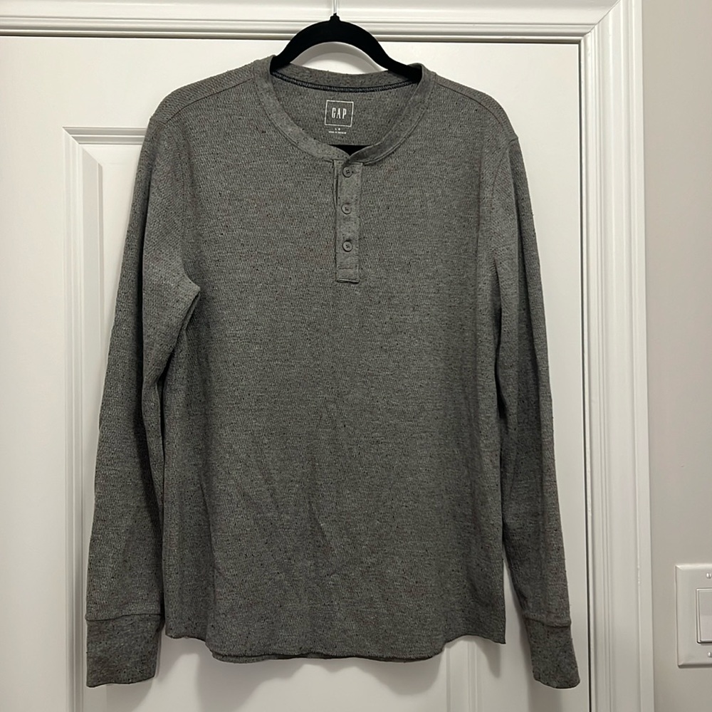 Gap Men’s size large Shirt